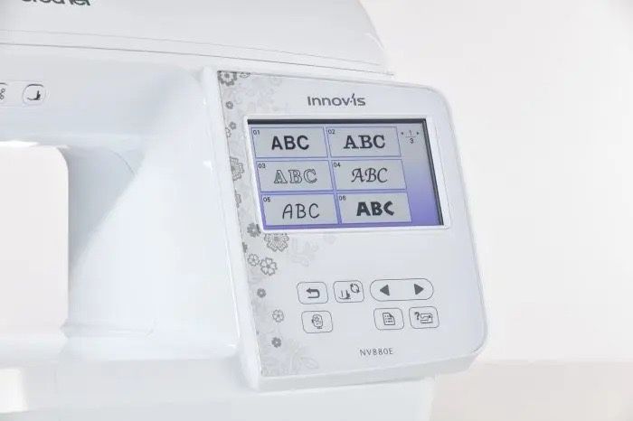 Masina de brodat Brother Innov-is 880E