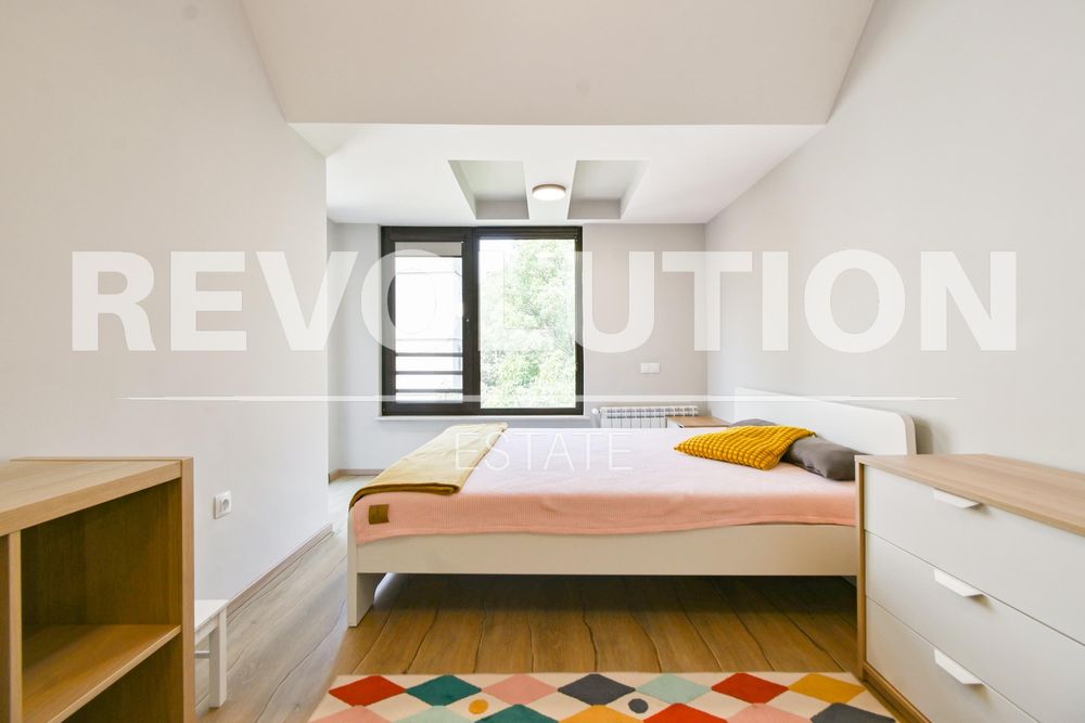 Tристаен апартамент в ж.к. Лозенец.