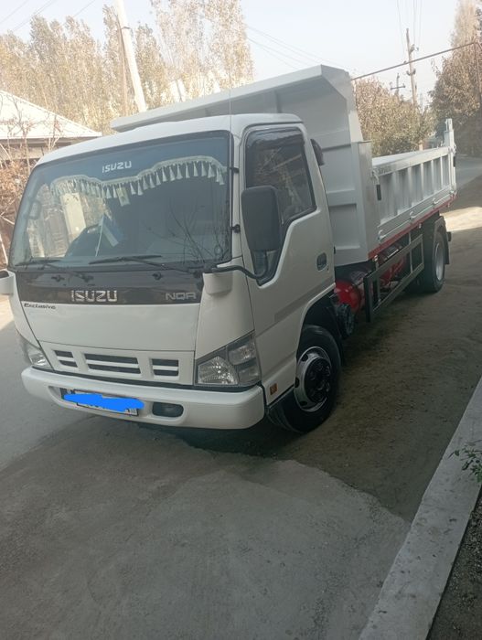 Isuzu zavodiskoy samosval qilingan  holati yaxshi