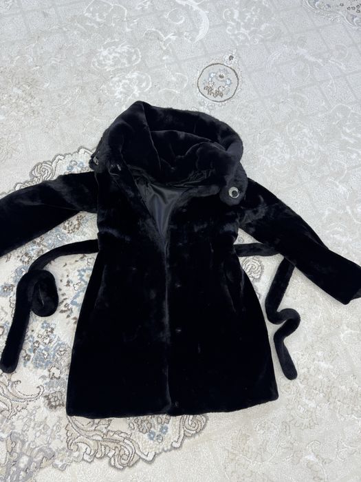 Продам Шубу мутон