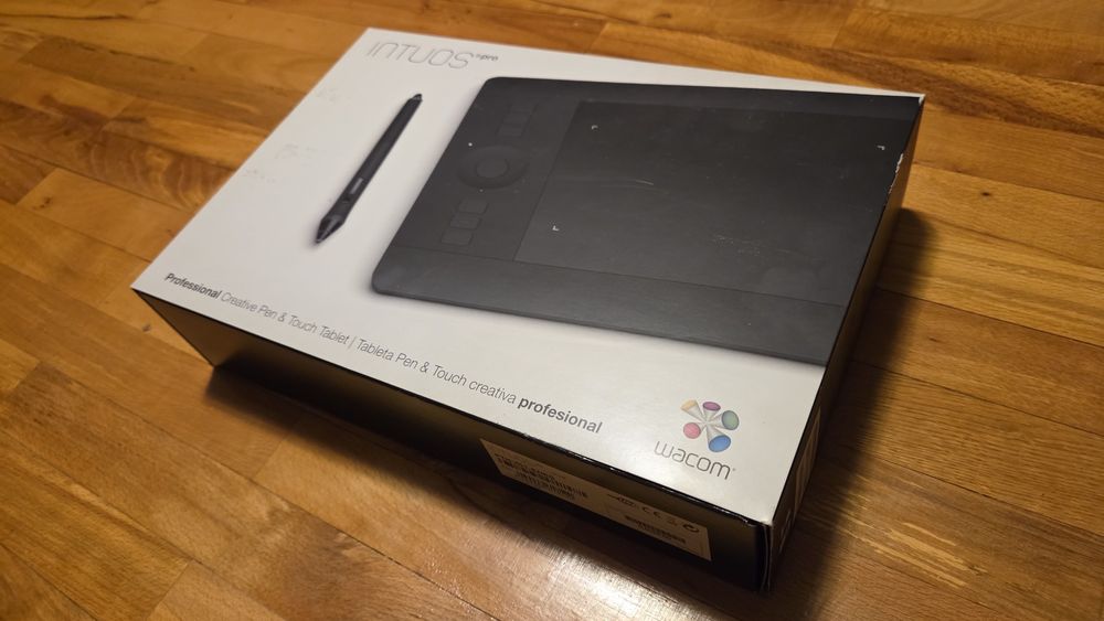 Tableta grafica Wacom - intuos pro small