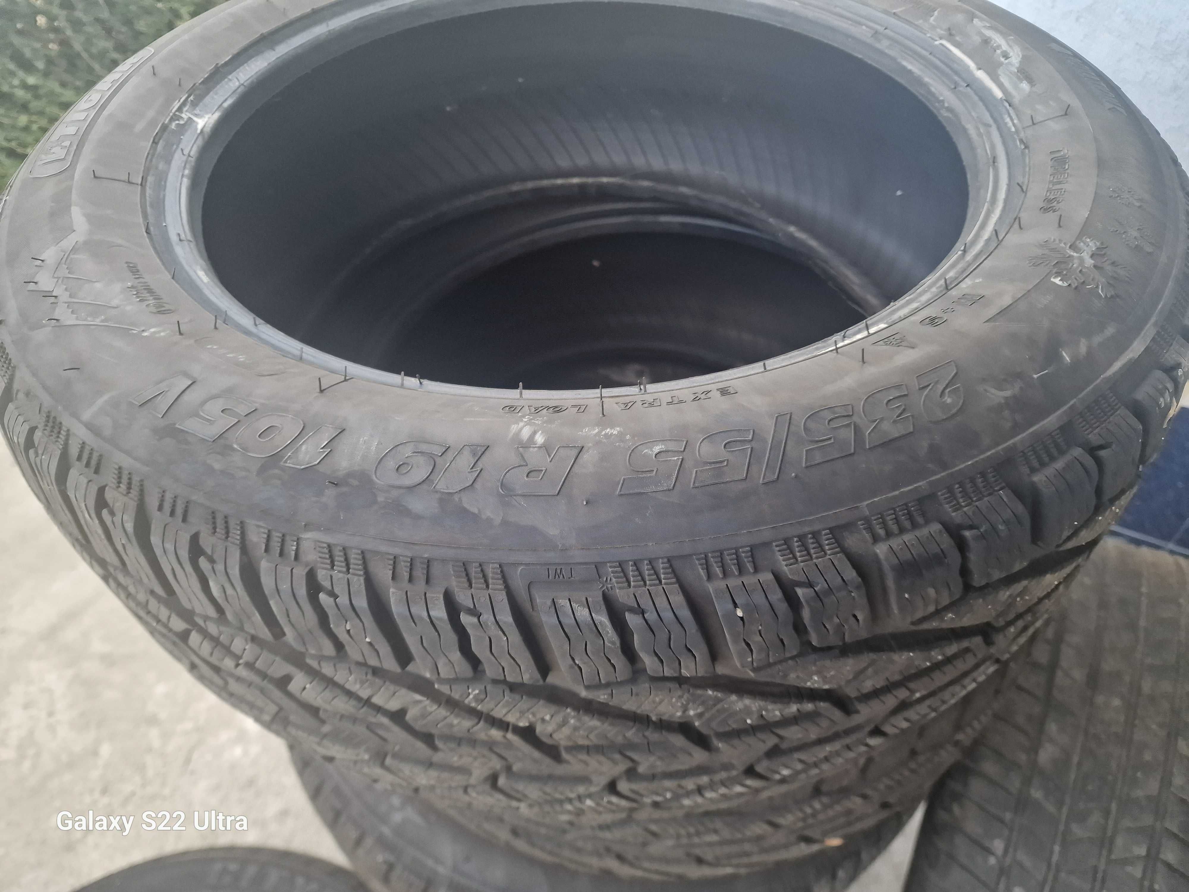 4 бр. Зимни гуми Tigar 235/55 R19 като нови