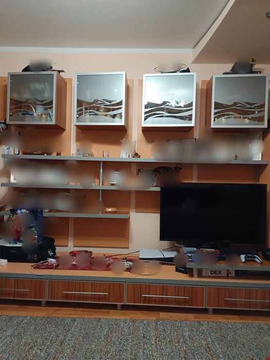 Vând mobilă living