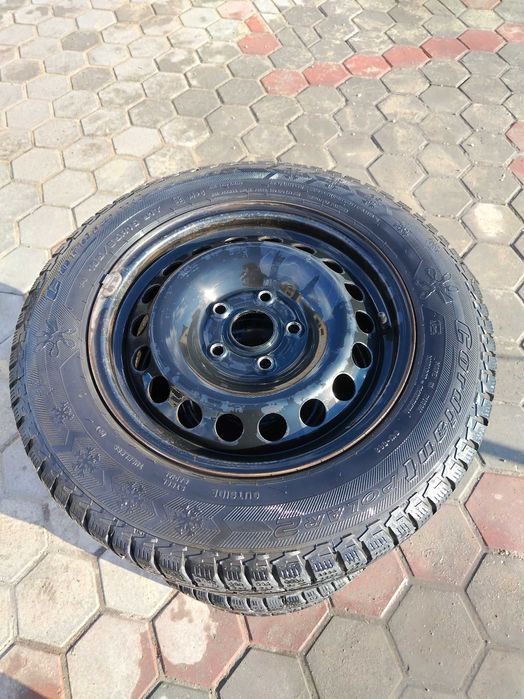 Шины зимние  R15