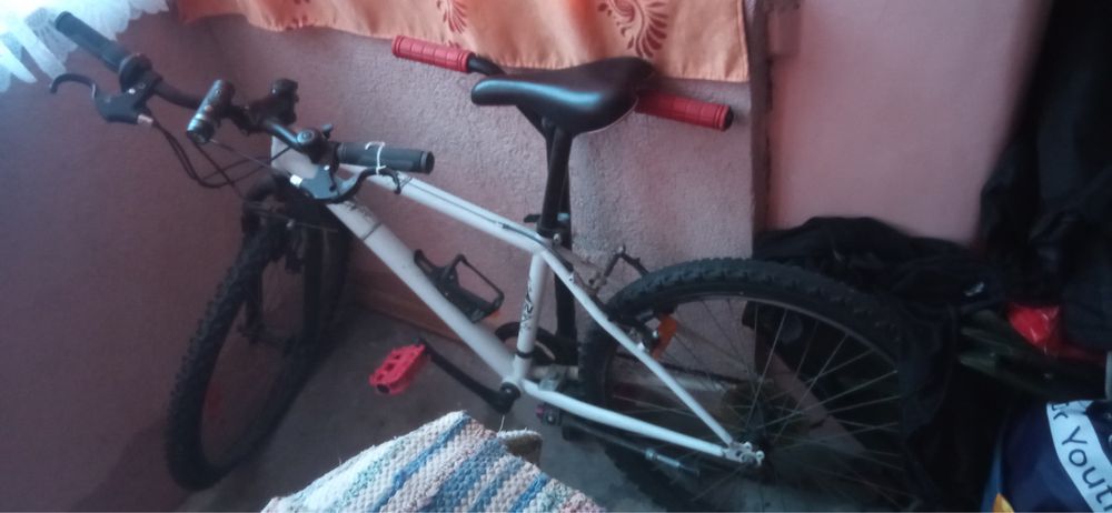 Bicicleta adolescenti si trotineta scheme