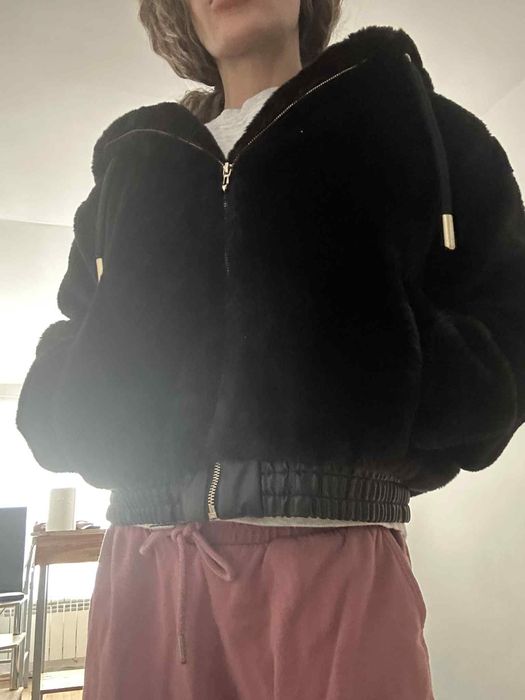 Пухено яке с косъм  Zara с качулка