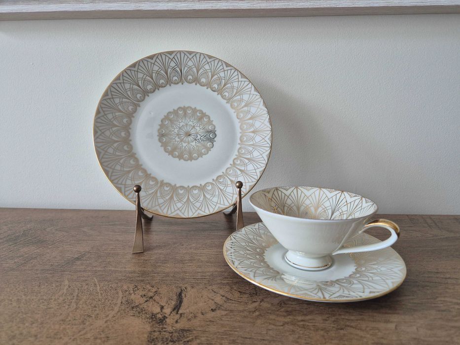 Троен сет за чай