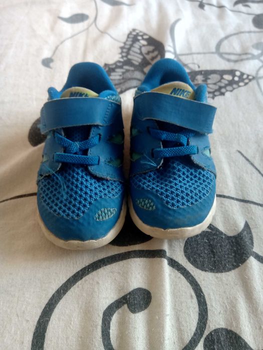 Обувки за прохождане и на nike