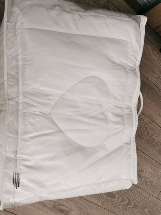 De vânzare set pilota și perna pentru copii