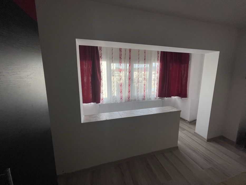 Inchiriez garsoniera, 30 mp, in Topoloveni