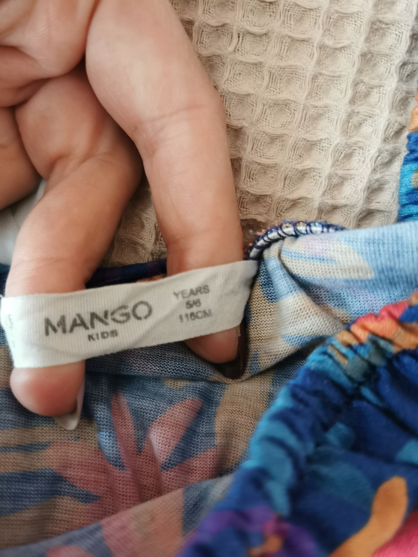 Летни рокли р-р 116 H&M, Mango