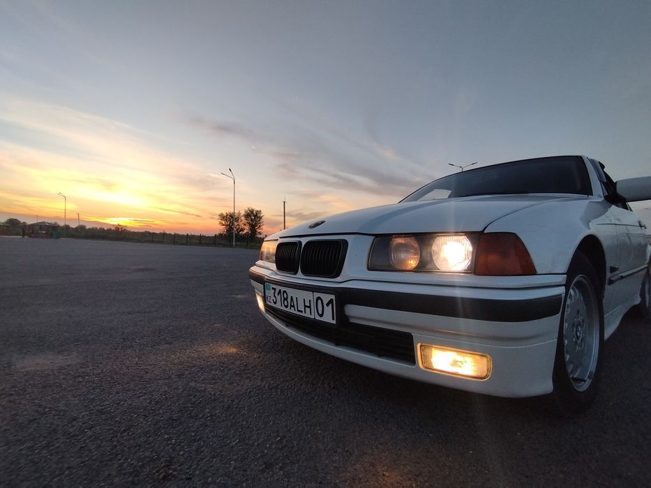 разбор бмв е36 bmw e36  запчасти