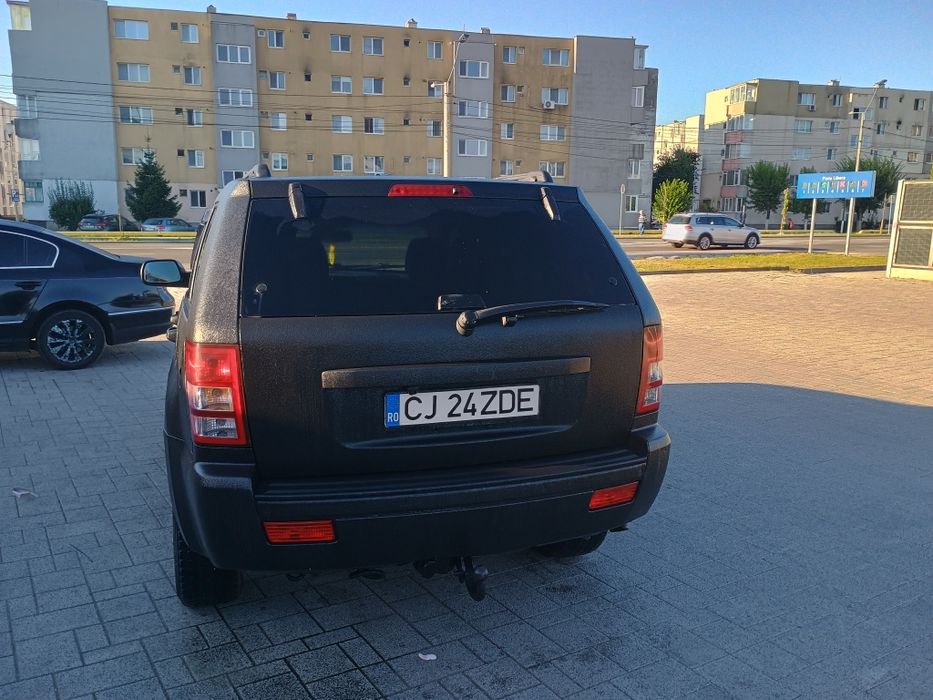 Vând grand cherokee
