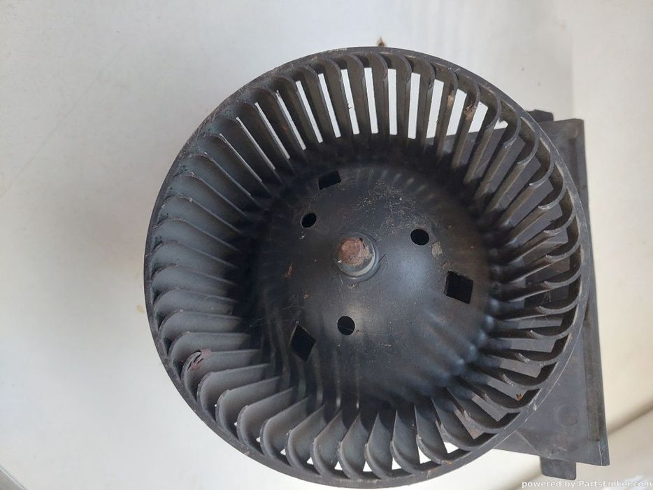 Aeroterma VOLKSWAGEN PASSAT (3B2) [ 1996 - 2001 ] OEM 8d1819021b
