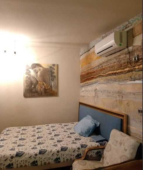 Дава се под наем Едностаен апартамент в Бургас, Център - 35 кв.м за 150 € - Снимка #2