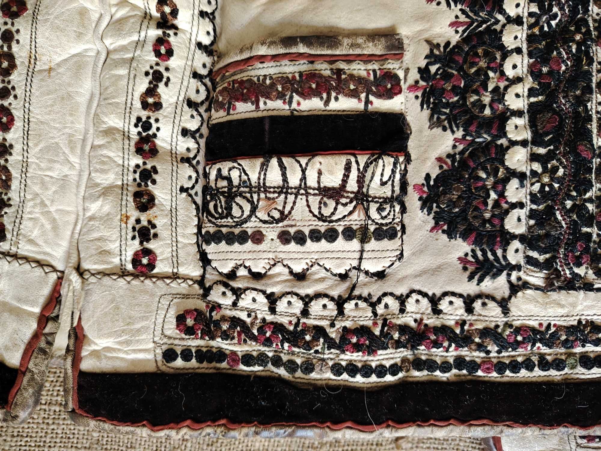 Ilic, pieptar costum popular, superb, monogramat, datat, piesă muzeală