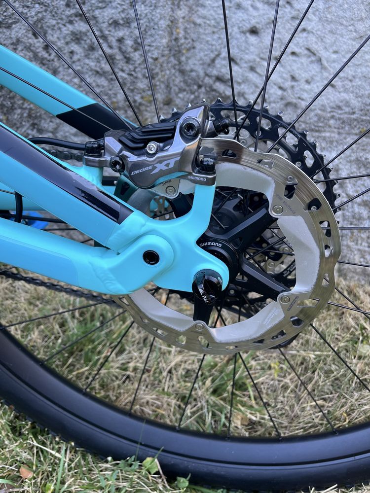 Bicicleta CANYON Spectral FULL Suspension, Carbon, FOX 36 “M” 2023.