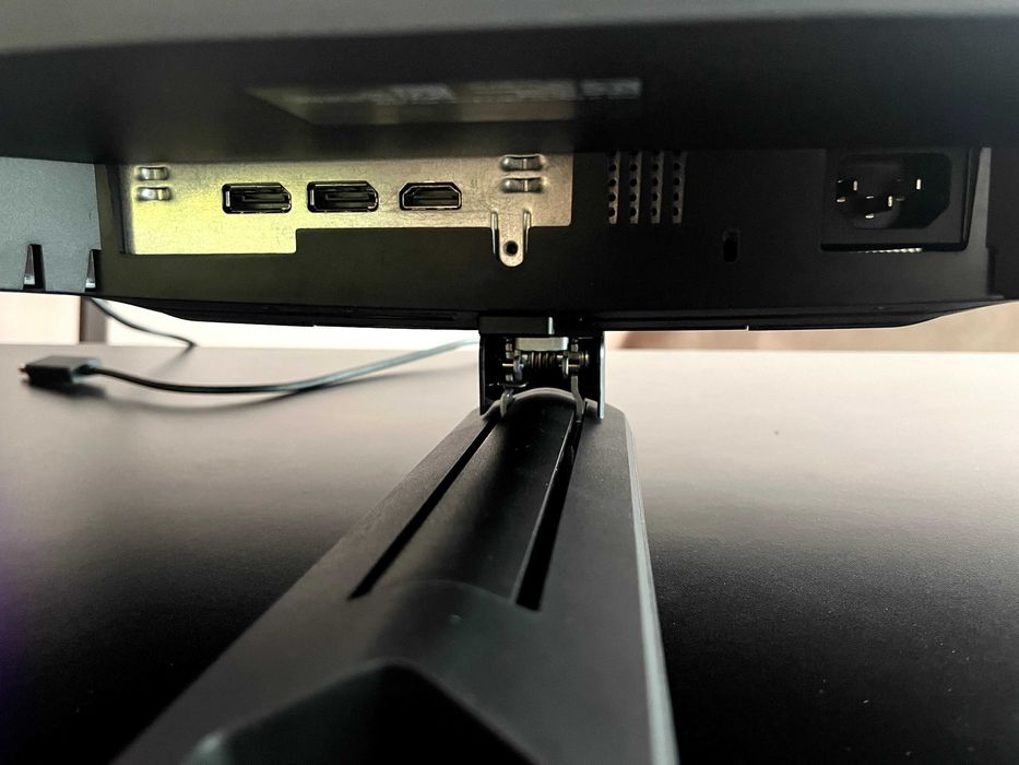 Dell G2724D 27" QHD Gaming 165Hz - Като нов, пълен комплект