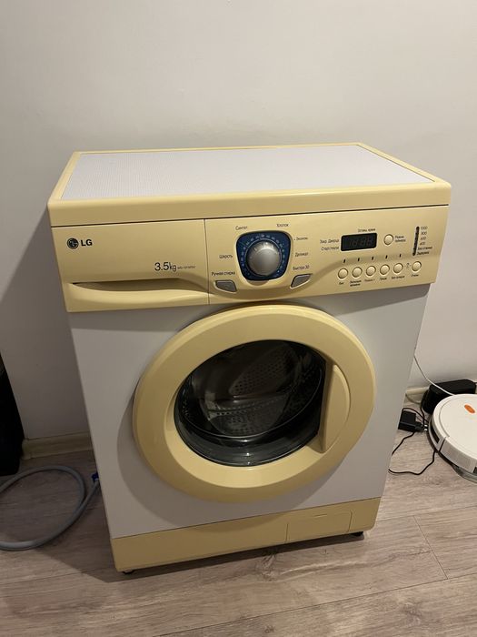 Продам стиральную машинку