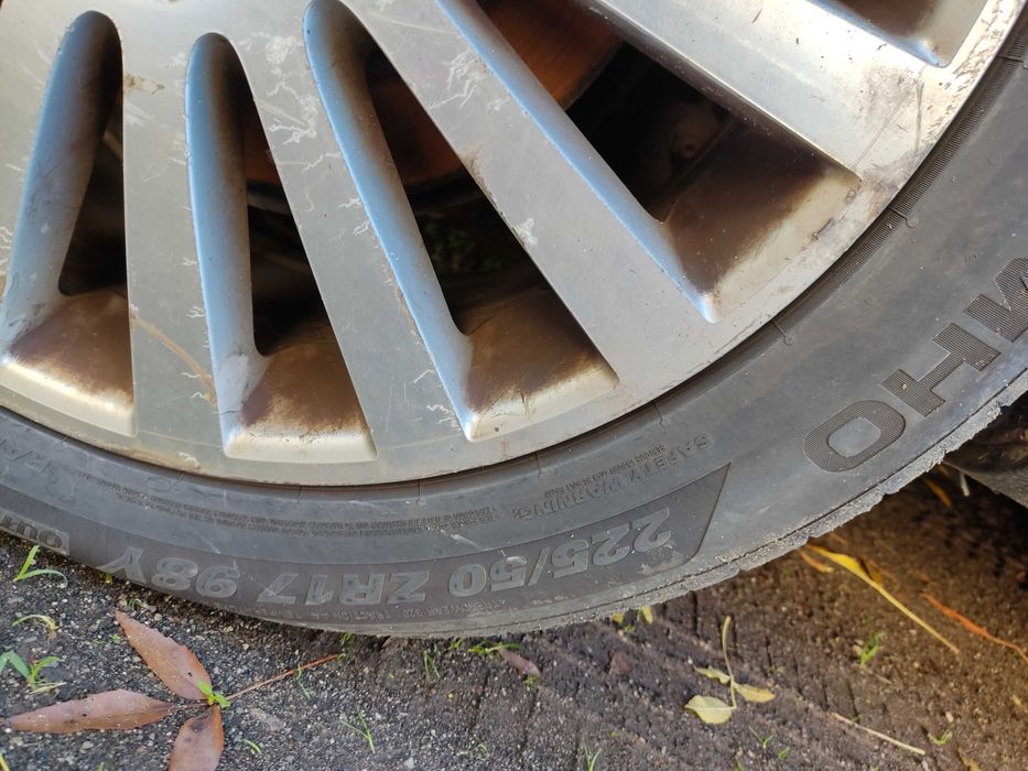 алфа 159 17" оригинални джанти и гуми кумхо 225/50/17