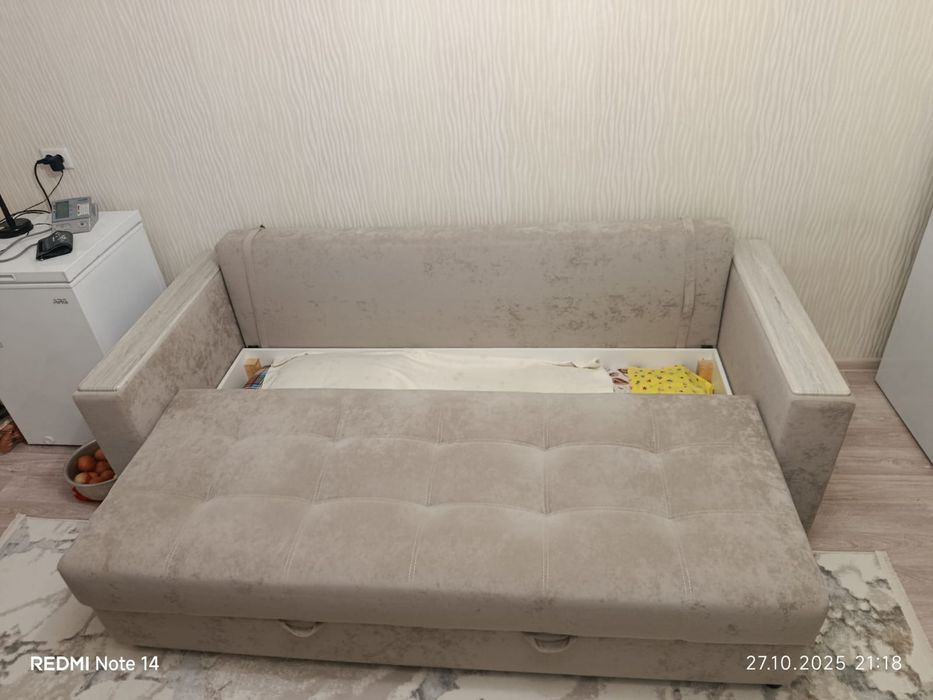 Продам диван почти новый