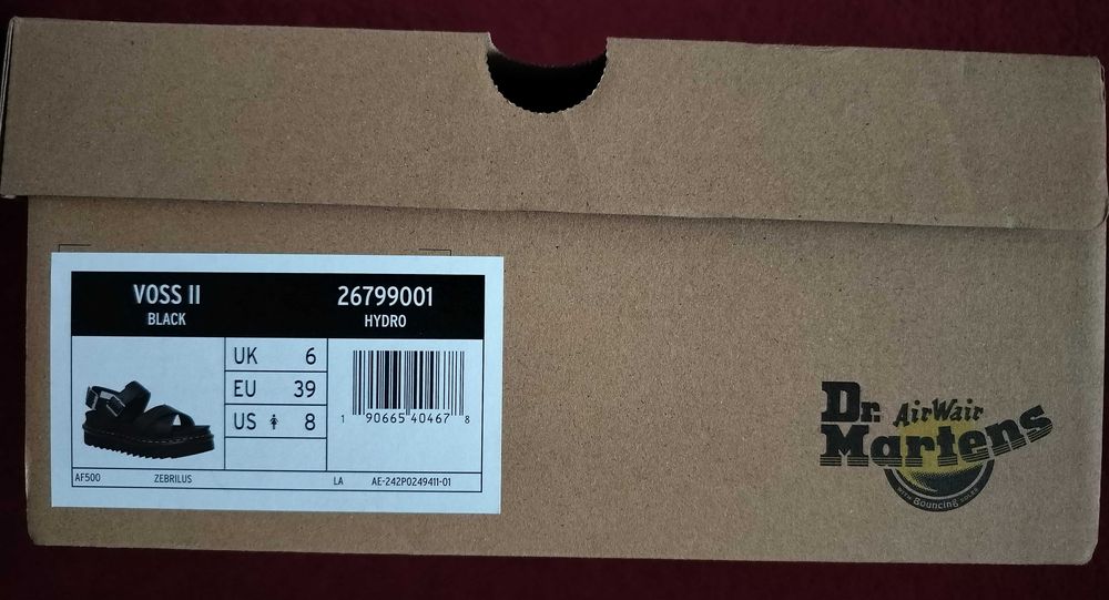 Vând sandale damă Dr. Martens, nr. 39