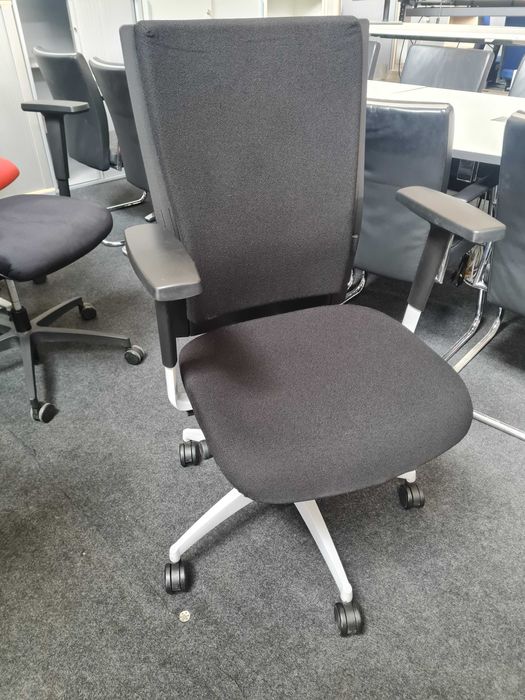 Scaun cu role Steelcase