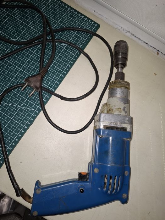 Продам электродрель