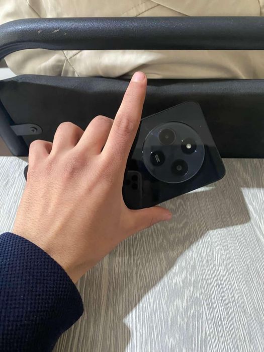 Redmi 14C srochni sotiladi tiniq karobka dakument bor