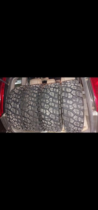 Anvelope off roade aproape noi R 16 cu jante Nissan xtrail