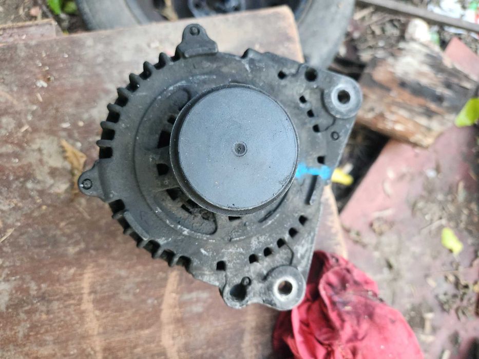 Алтернатор Golf 4 1.9 tdi hitachi