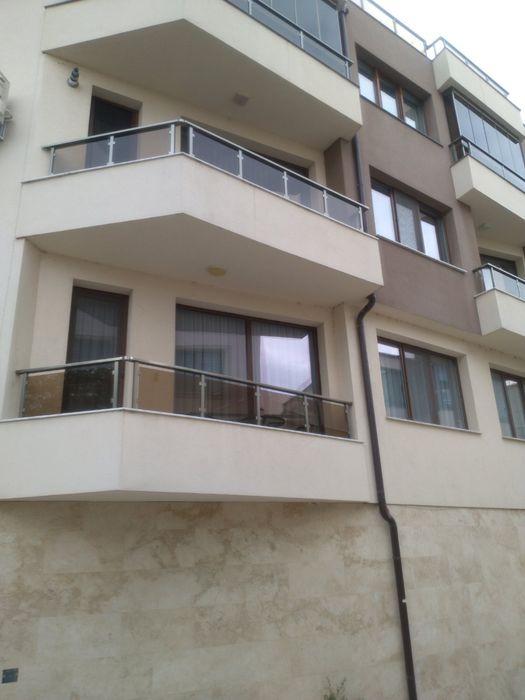 Продава се Тристаен апартамент в Асеновград - 110 кв.м за 1113 €/кв.м - Снимка #1