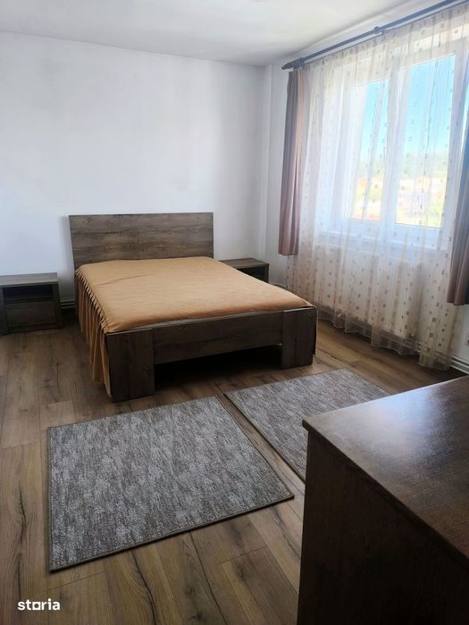 Apartament cu 2 camere spațioase zona Poli 2