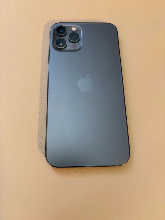 Iphone 12 pro много запазен, работещ перфектно!