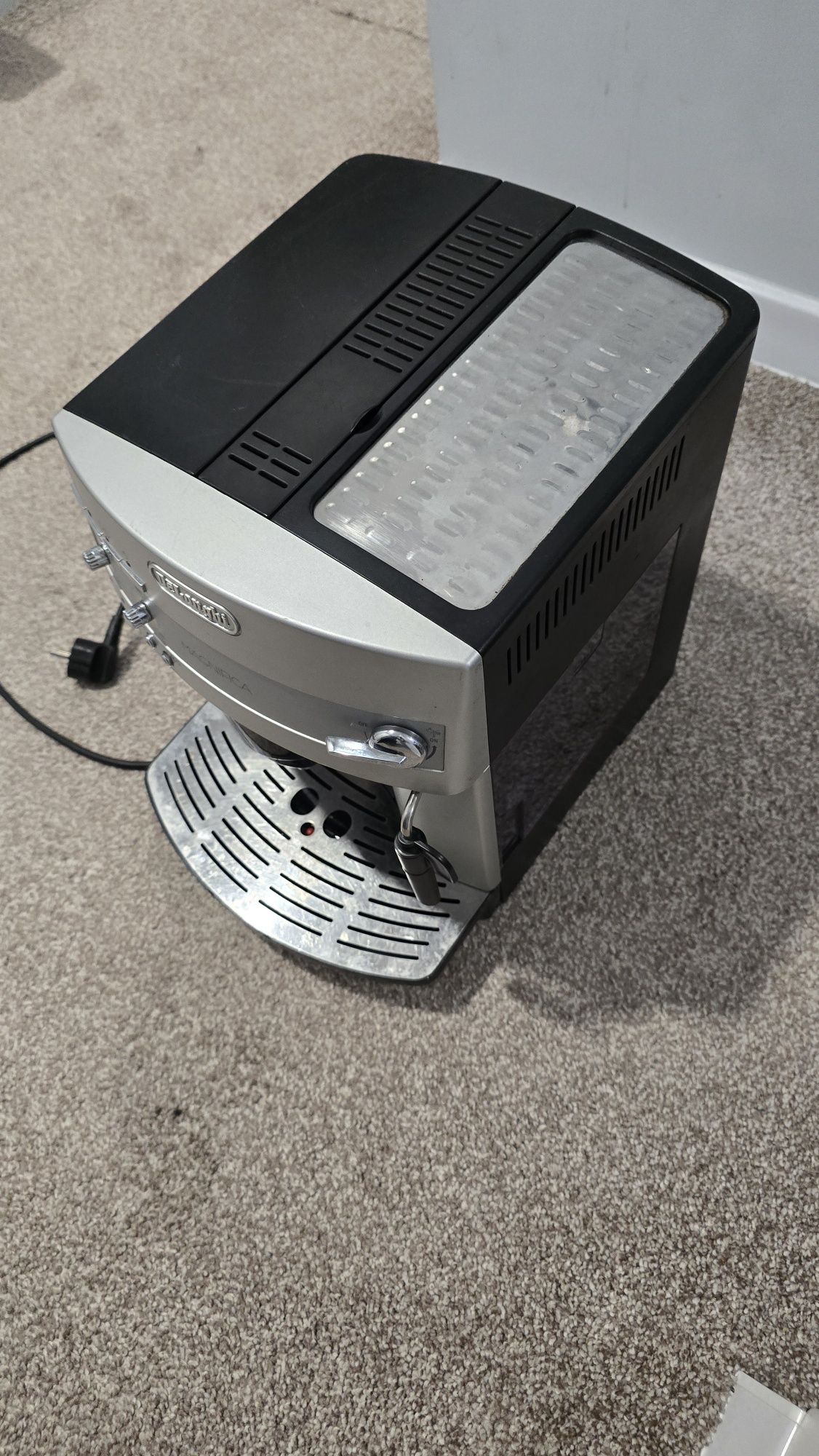 Delonghi Magnifica 3200S