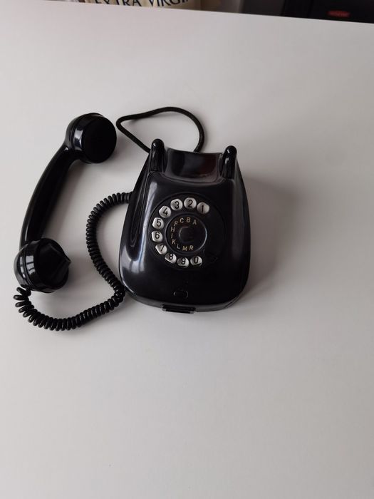 Ретро телефон 1960 г.