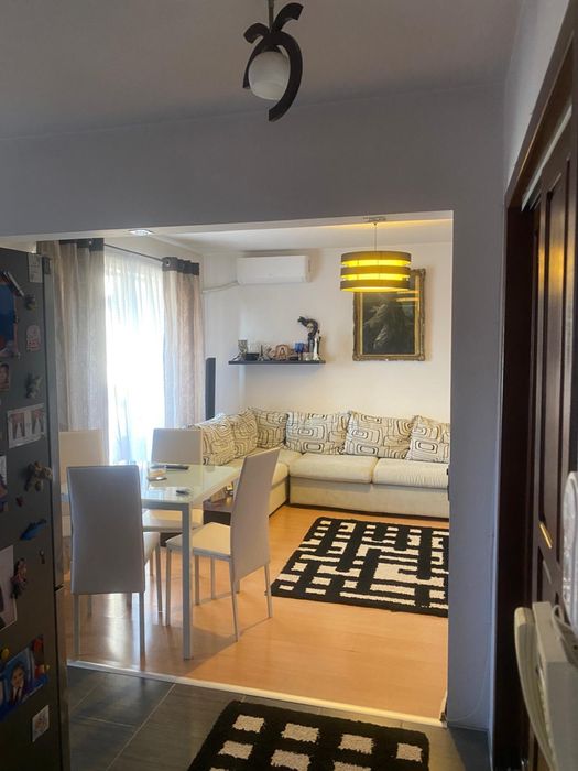 Apartament De Vanzare