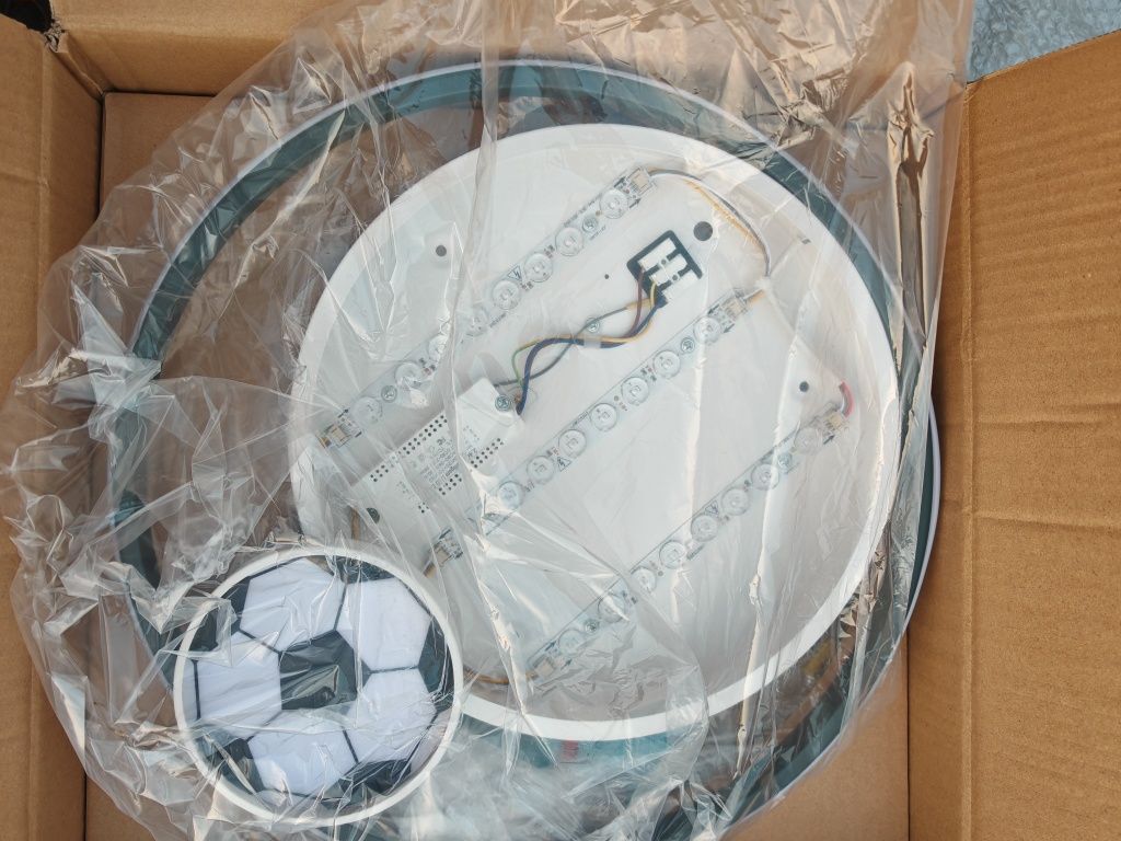 LED лампа футболна топка димируема с дистанционно 38W