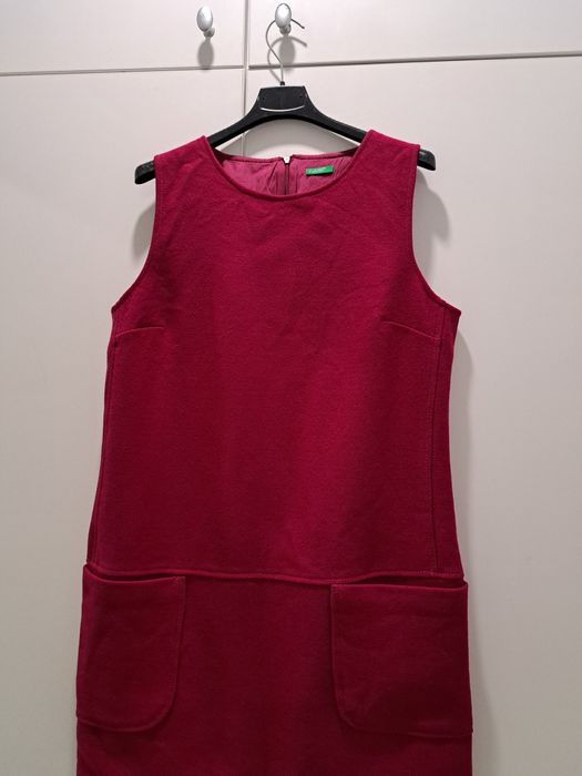 Benetton рокля цвят фуксия с вълна р-р Л