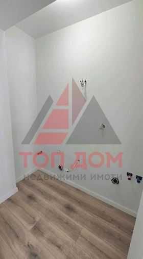 Продава се Едностаен апартамент в Варна, Цветен квартал - 25 кв.м за 3296 €/кв.м - Снимка #4