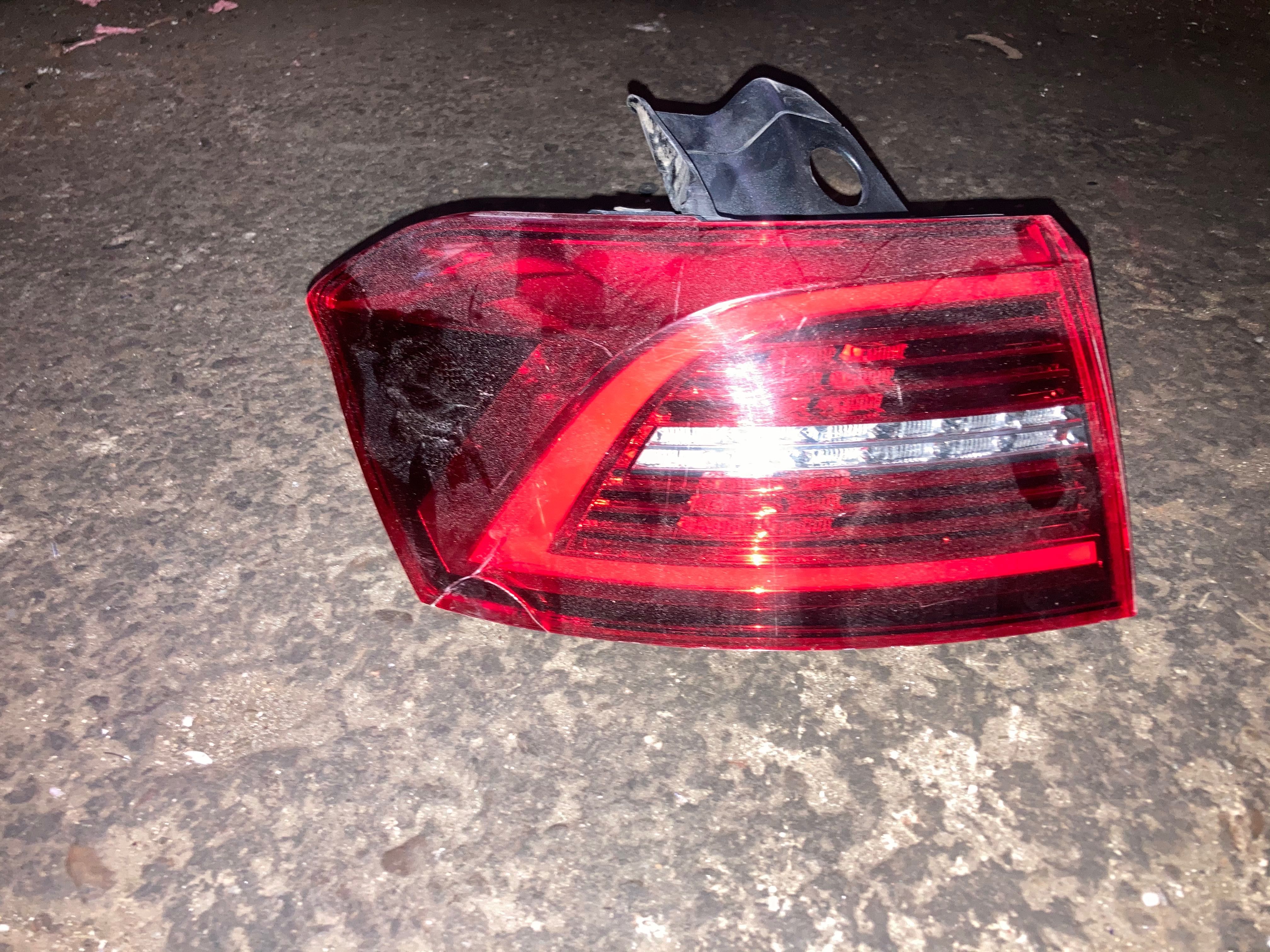 Stop led VW Passat B8 2015 - 2019 stop stanga aripa B 8 combi Break