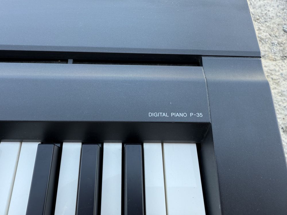 * Yamaha Digital Piano P-35 цифровое пианино в отличном состоянии