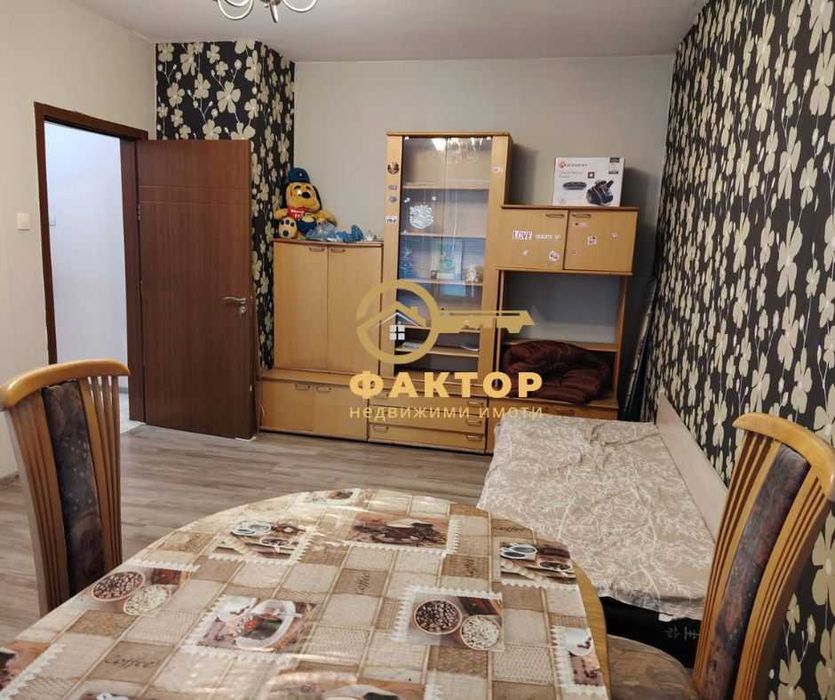 Продава се Двустаен апартамент в Пловдив, Кършияка - 55 кв.м за 1728 €/кв.м - Снимка #1