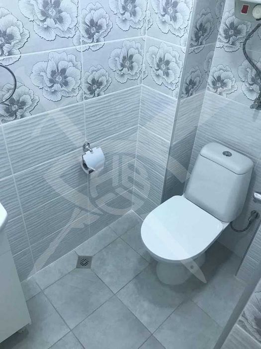 Дава се под наем Тристаен апартамент в Варна, ВИНС - 75 кв.м за 750 € - Снимка #4