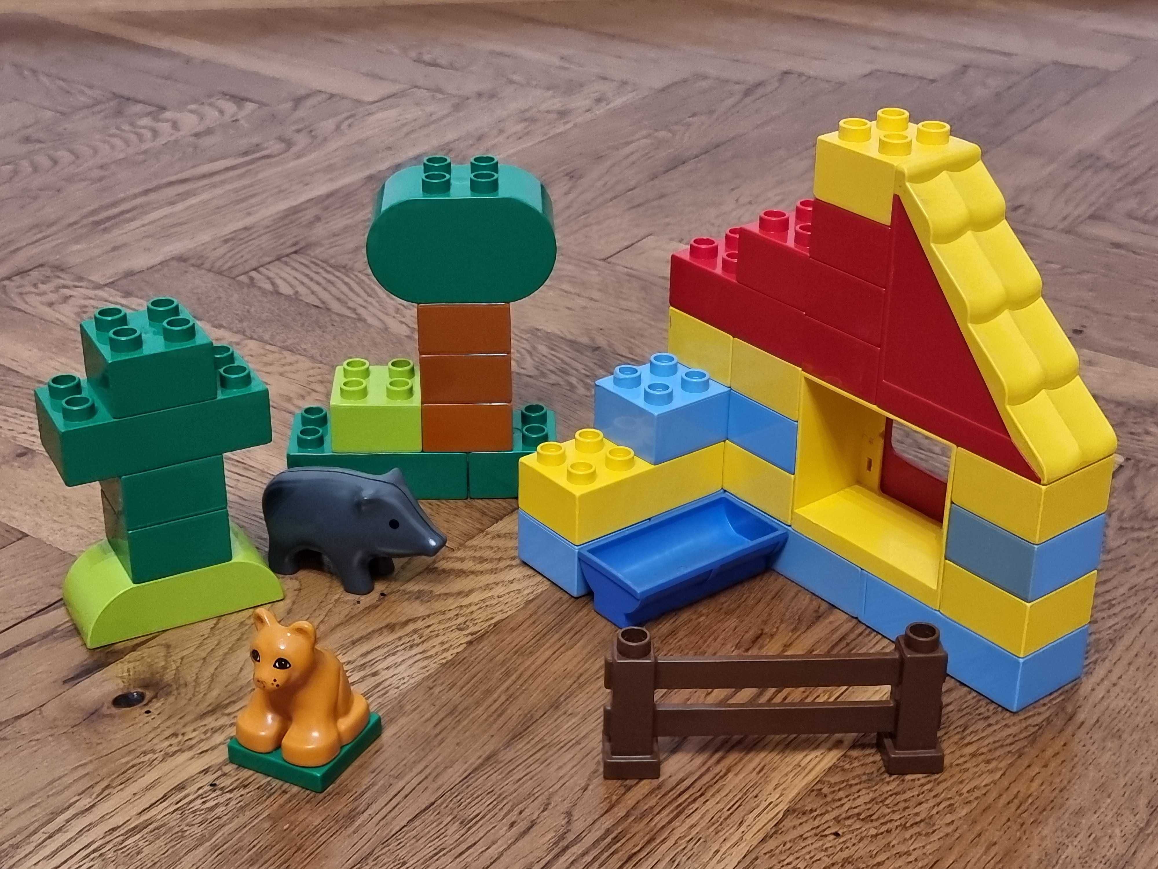 Lego Duplo Casuta din padure cu animale