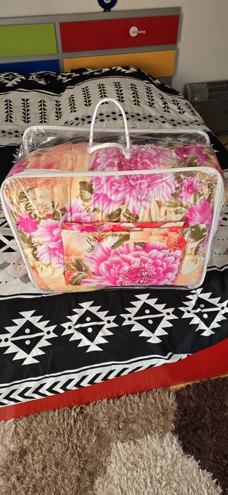 Pilota 1.60×2.00 cu 2 fete de perna si cearceaf de pat