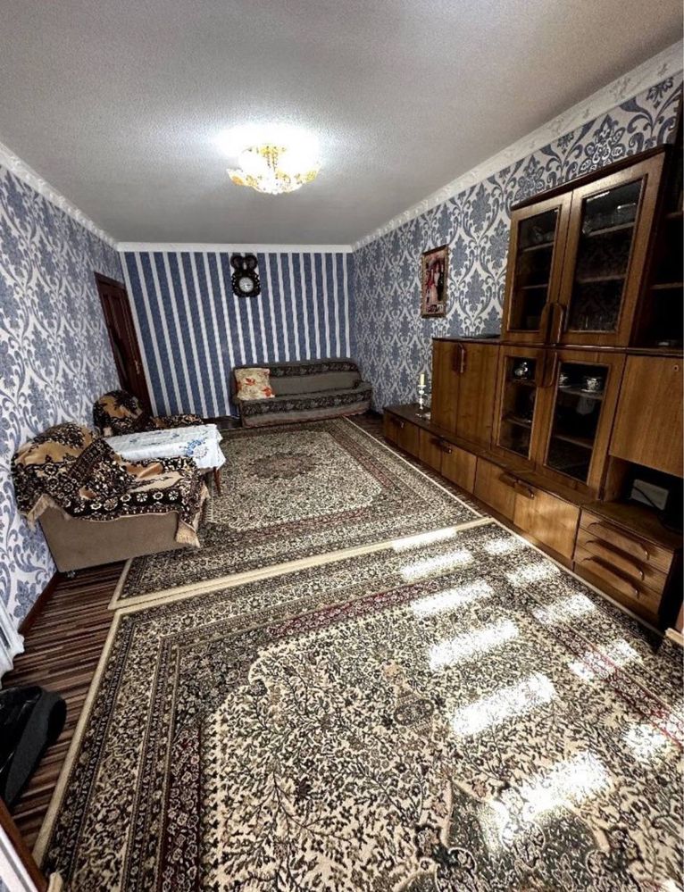 Сдаётся 2х комнатная квартира на 2 этаже Мелодия конечка 250 $