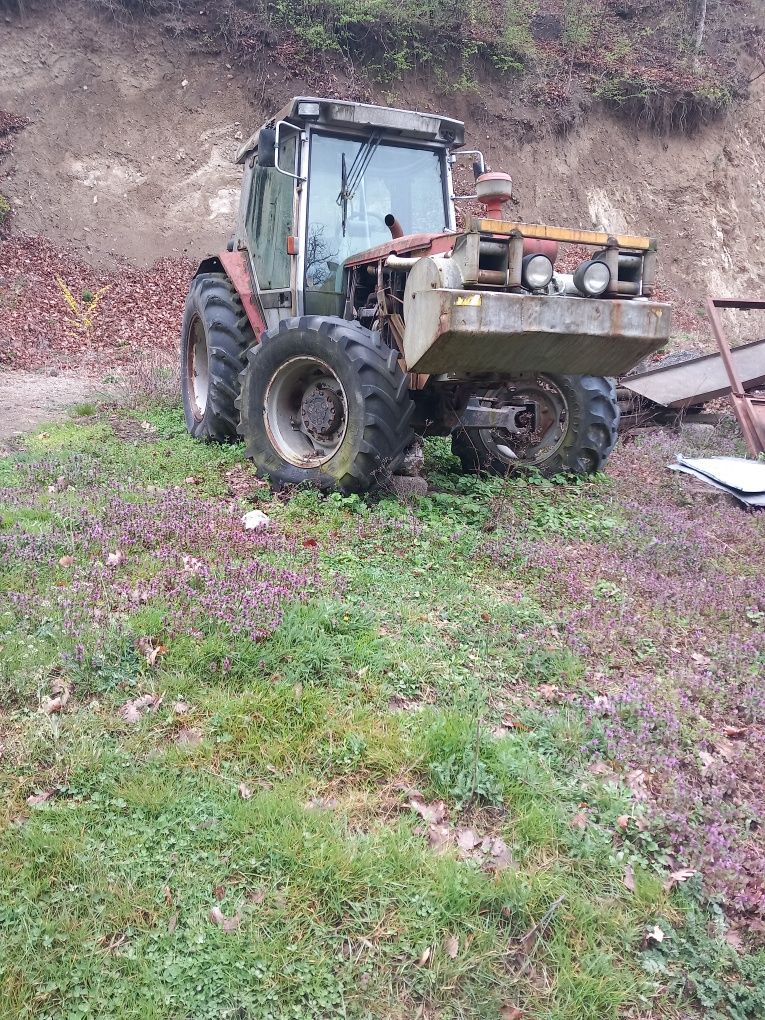 Tractor forestier masey ferguson