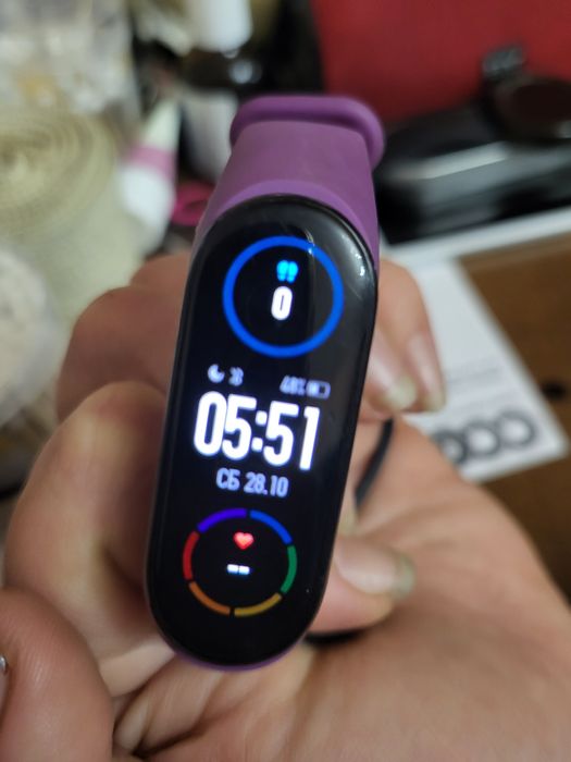 Продам фитнес браслет