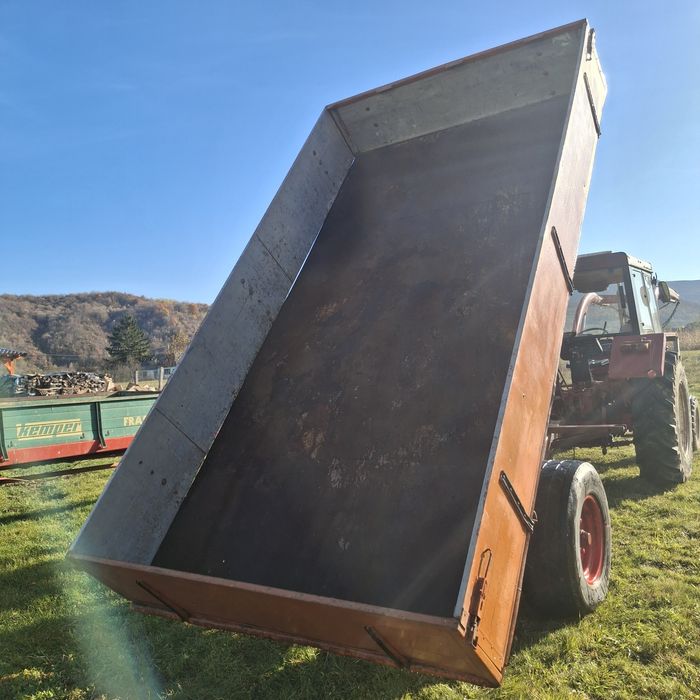 Remorcă basculabilă